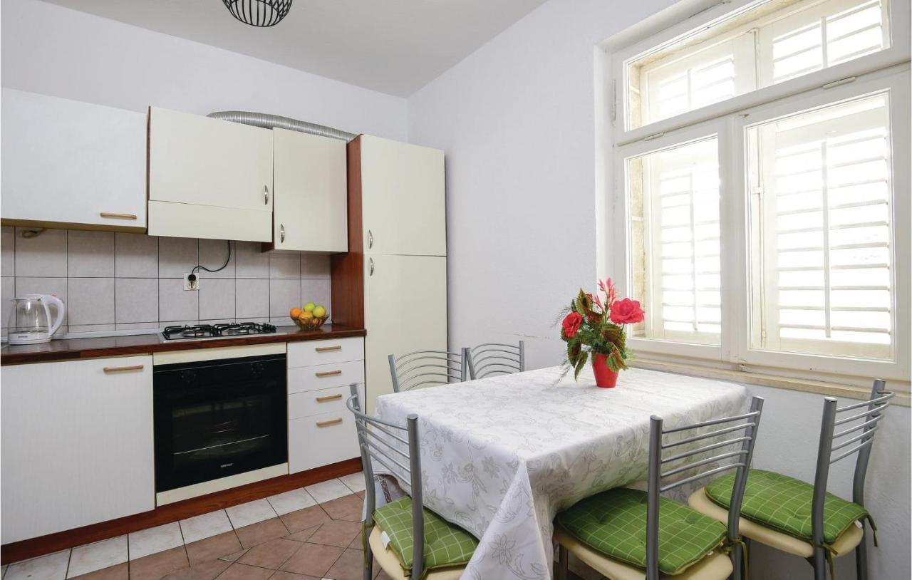 4 Bedroom Lovely Home In Zuljana Exterior photo