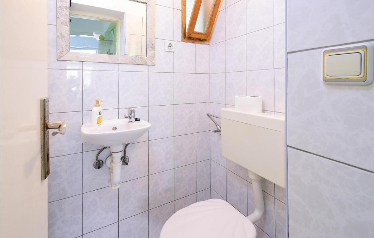 4 Bedroom Lovely Home In Zuljana Exterior photo
