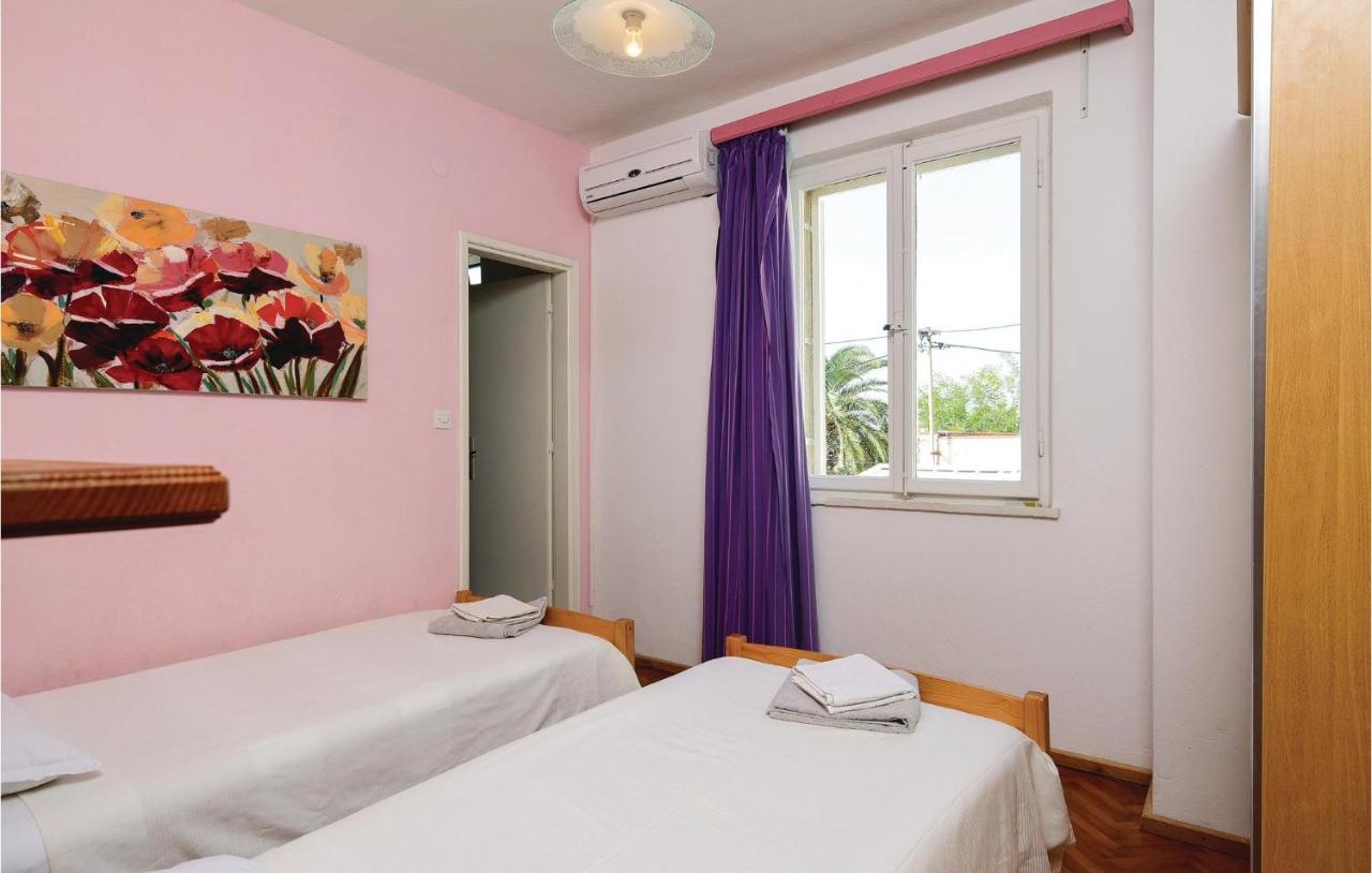 4 Bedroom Lovely Home In Zuljana Exterior photo